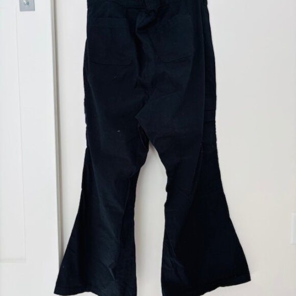 Torrid Flare Lightweight Twill Cargo High Rise Pant- size 22R - Picture 4 of 7